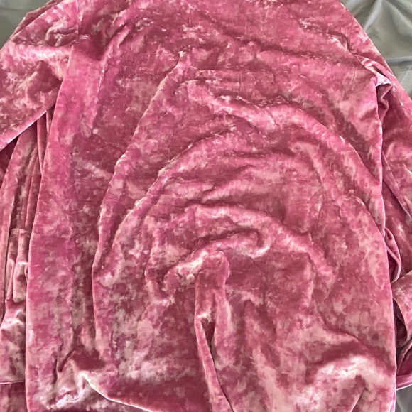VS PINK VELVET VELOUR SOFT ROBE - M - Picture 4 of 5